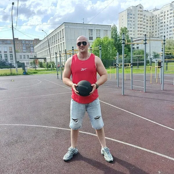 Максим